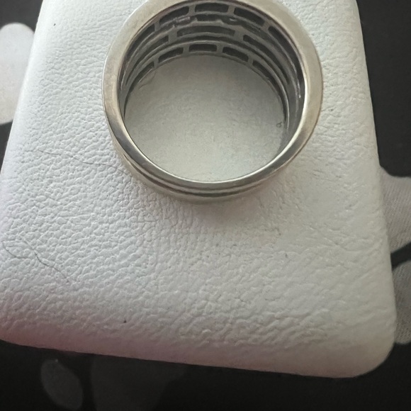 I am selling 14k white gold Diamond wedding ring - Picture 3 of 5